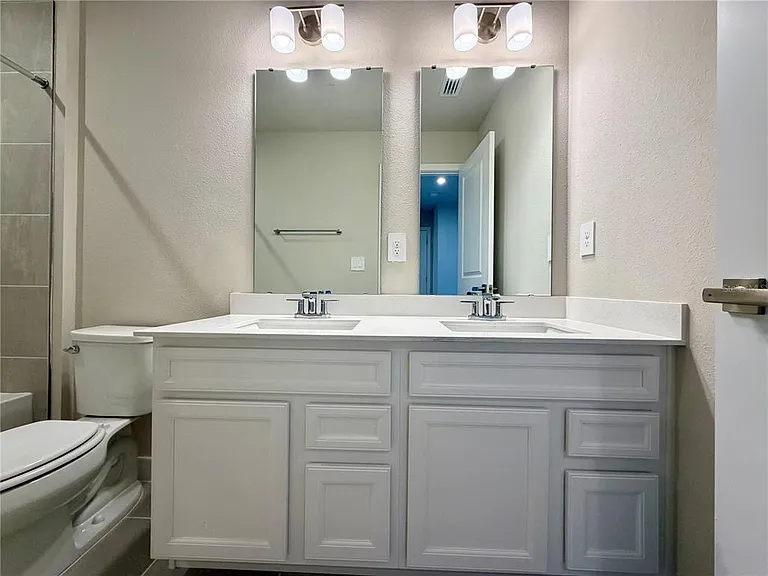 12326 Amber Creek Cir — Photo 23