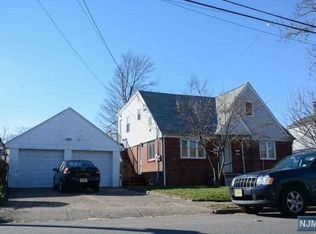 36 Mary St, Lodi, NJ 07644