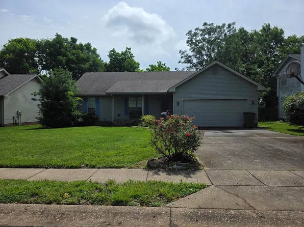 905 Sivley Rd, Hopkinsville, KY 42240