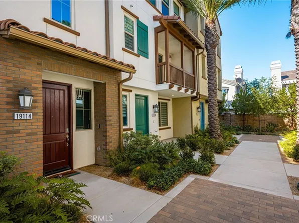 19114 Azul Ln, Huntington Beach, CA 92648