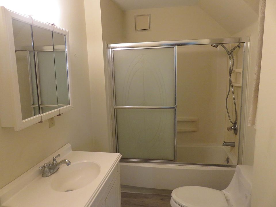 Bathroom with full tub
