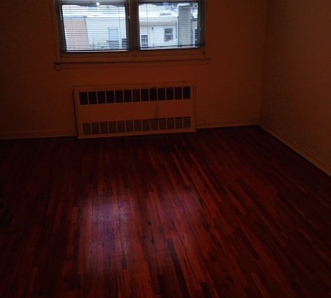 4th image of 2835 45th St #3