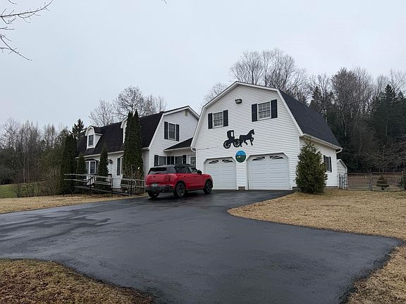 4th image of 3724 Vt Route 105 Road