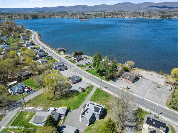 757 S Main St, Lanesborough, MA 01237