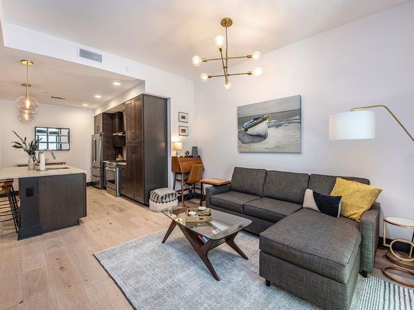 5 Gadsdenboro St UNIT 213