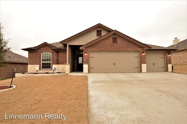1st image of 715 Kendra Dr