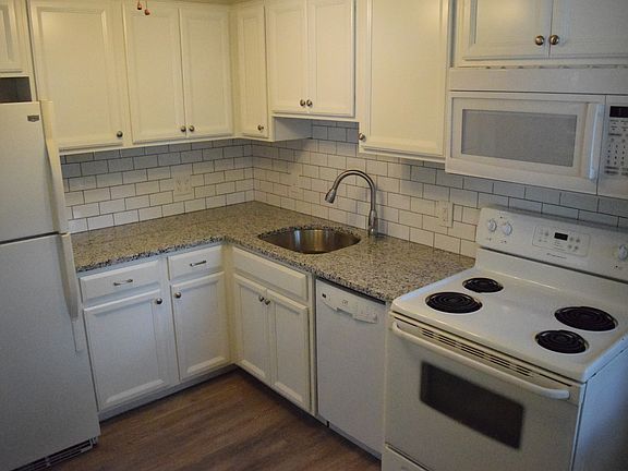 4th image of 2463 15th St