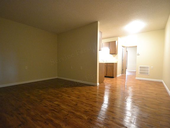 3rd image of 510 Plaza Dr APT 10