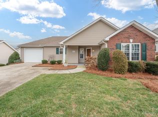 201 Oak Village Pkwy, Mooresville, NC 28117