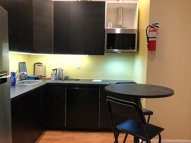 1353 Irving St NW #6 — Photo 7
