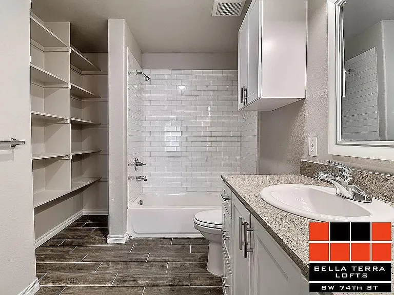 Bella Terra Lofts — Photo 26