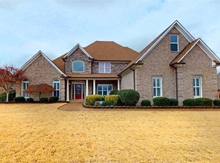 81 Stornaway Dr, Jackson, TN 38305