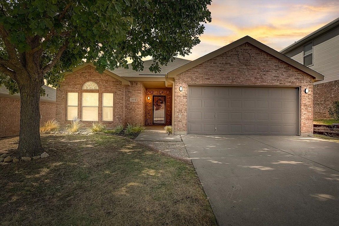 4904 Diamond Trace Trl, Fort Worth, TX 76244 | Zillow