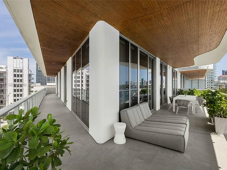 6800 Indian Creek Dr #4D — Photo 33