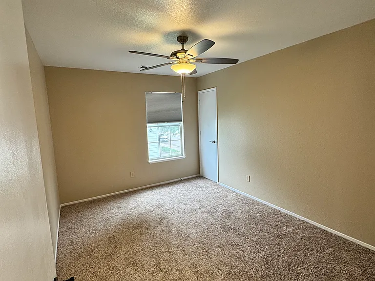 2400 Eilers Ln #1408 — Photo 11