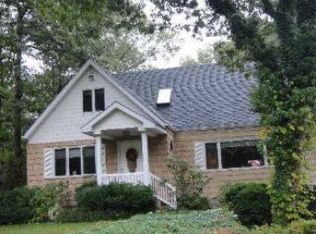 299 Harned Rd, Commack, NY 11725