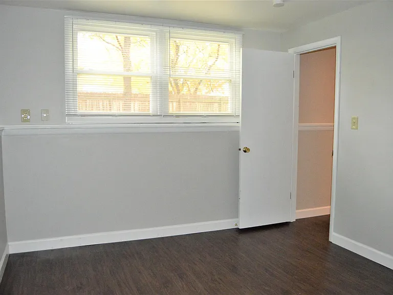2316 Hackberry Ct — Photo 37