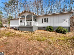 302 Country Creek Rd, Clarkesville, GA 30523