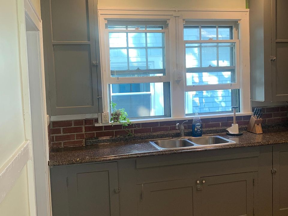 2nd image of 54 Winthrop Ave #2