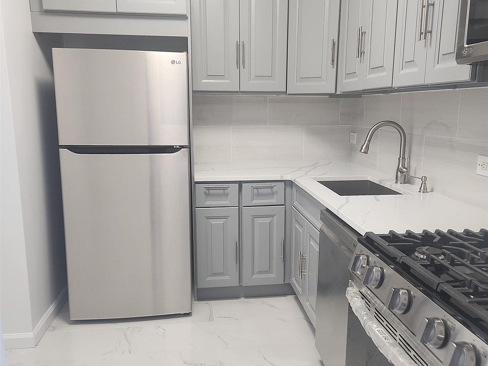 1st image of 45 River Dr S APT 1611