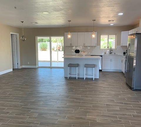 3rd image of 1513 N 63rd Pl