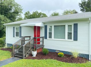 1109 Mount Erin Dr, Richmond, VA 23231