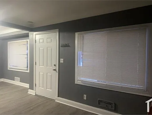 5553 Drexel St — Photo 10