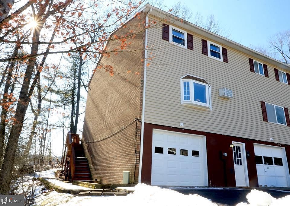 1st image of 123 Amblewood Way