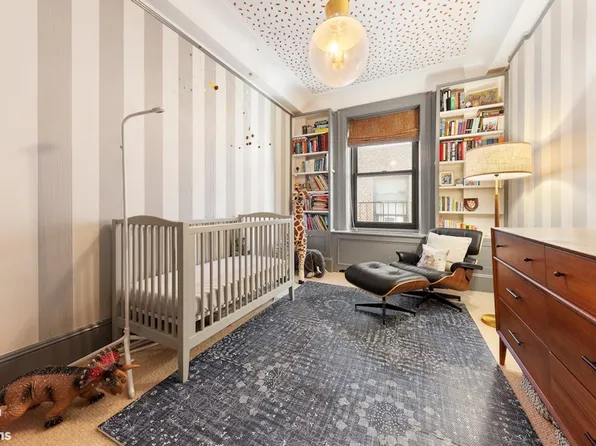 840 Park Avenue image 6 of 7