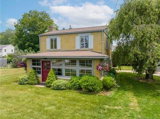 8 White Sands Beach Rd, Old Lyme, CT 06371