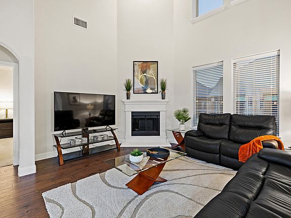 3rd image of 5509 Bottiglia Way