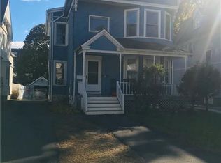 90 Richards Pl, West Haven, CT 06516