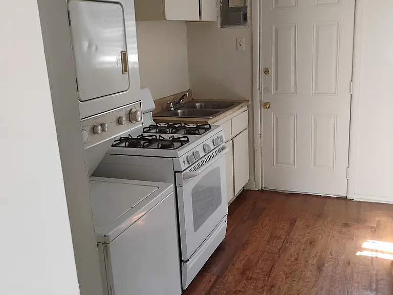1939 Castalia St — Photo 17