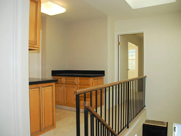 71 Prince Royal Dr — Photo 16