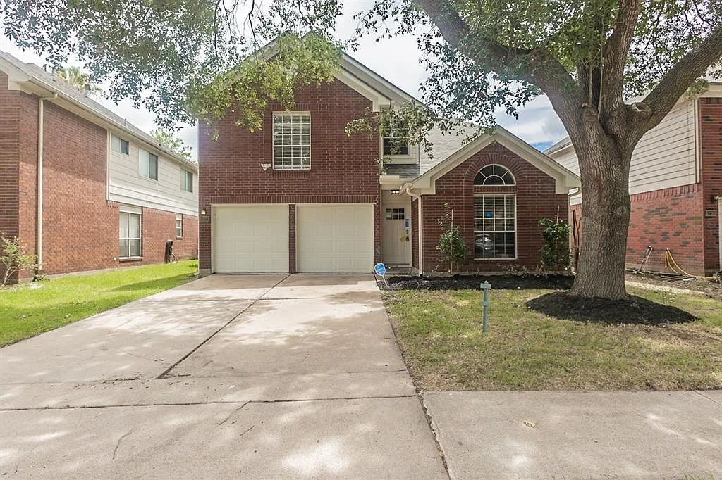 12023 Meadow Place Dr — Photo 1