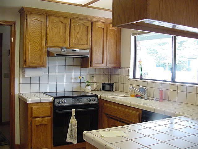 2nd image of 2740 La Crescenta Dr