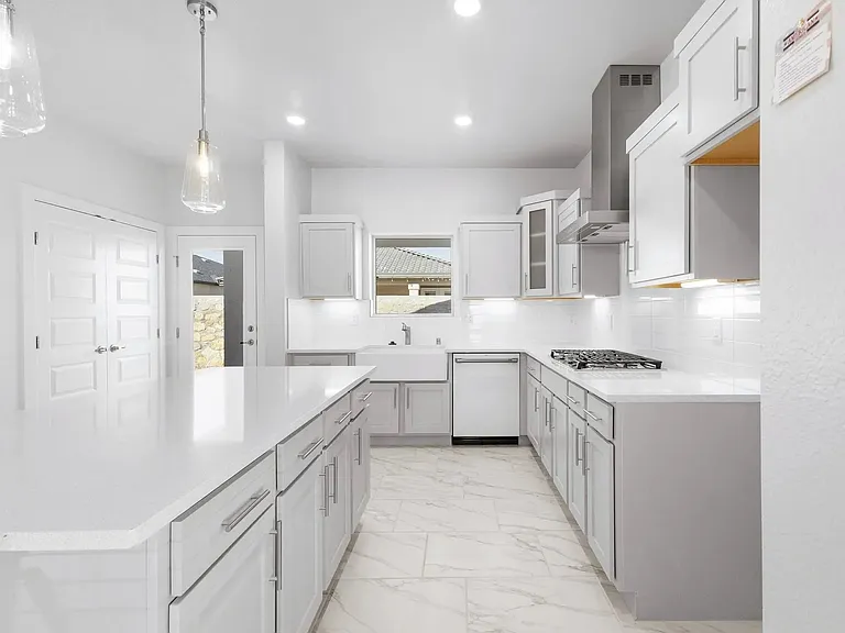 Kitchen 3