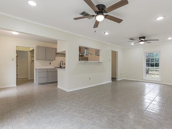 4th image of 31266 Shannon Dr