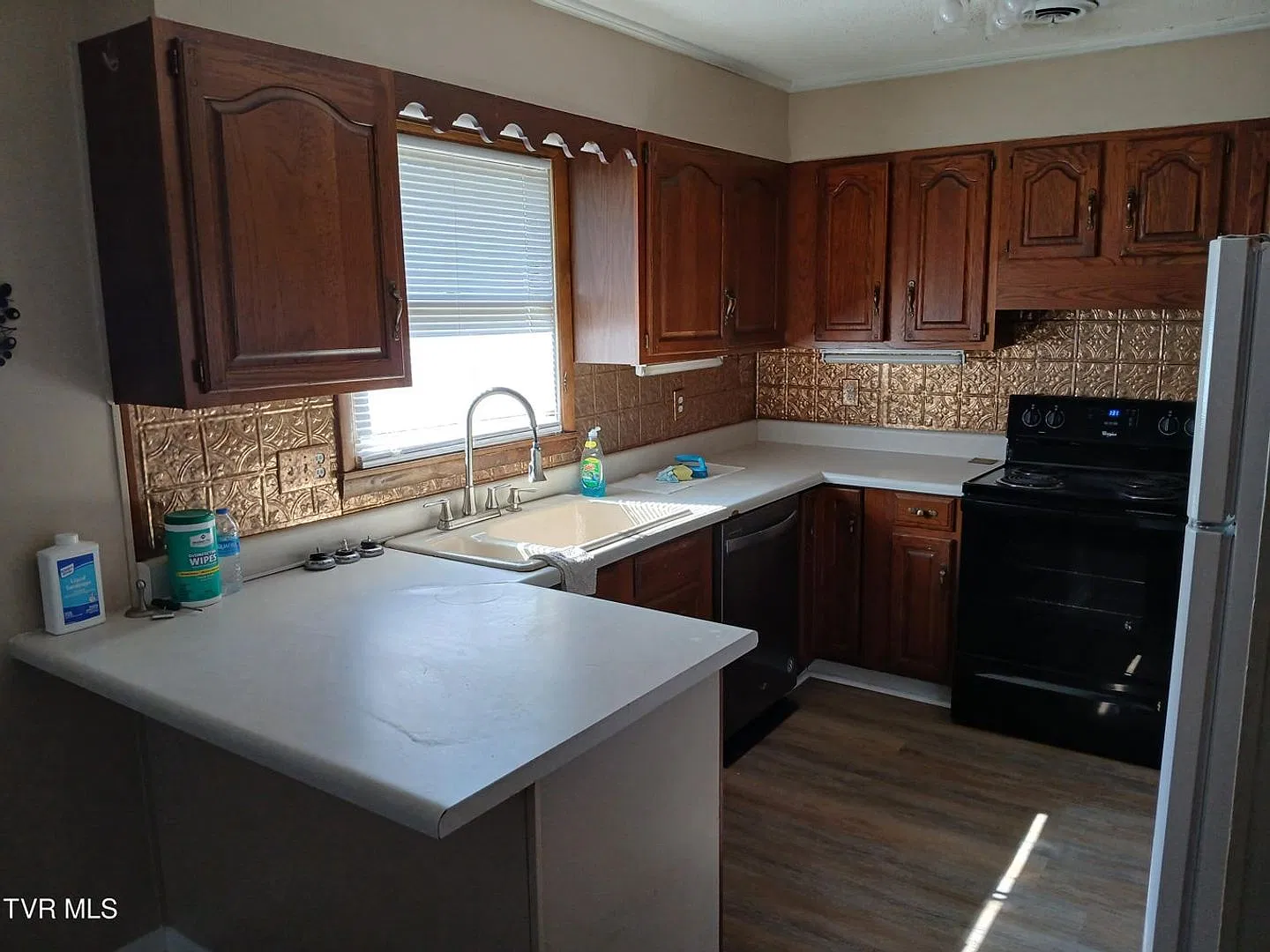 5129 Bluff City Highway — Photo 2