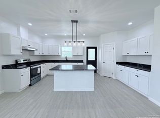 104 Flor Del Sol, San Antonio, TX 78264