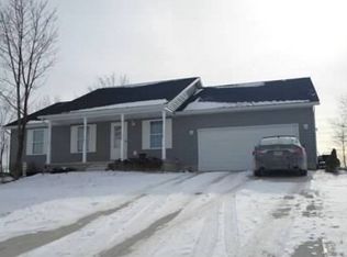 447 Climer Ln, Frankfort, OH 45628