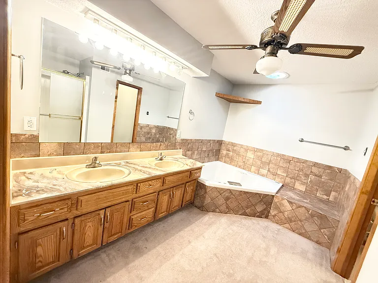 8257 N Woodland Ave — Photo 14