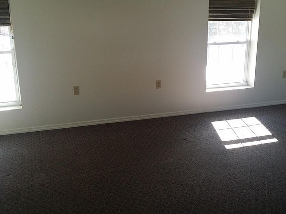 5th image of 32 2nd St