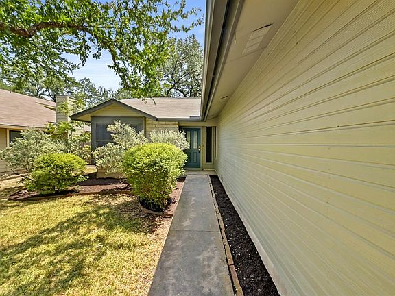 2nd image of 7403 Dallas Dr