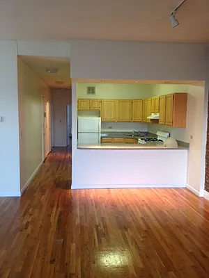 Rented by Bloom Real Estate Group | media 4