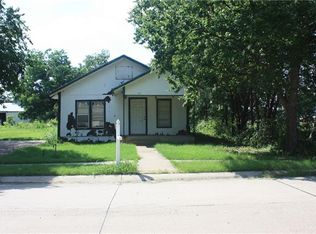 104 1st St S, Haslet, TX 76052