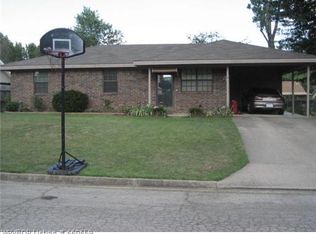 101 Circle B S, Roland, OK 74954