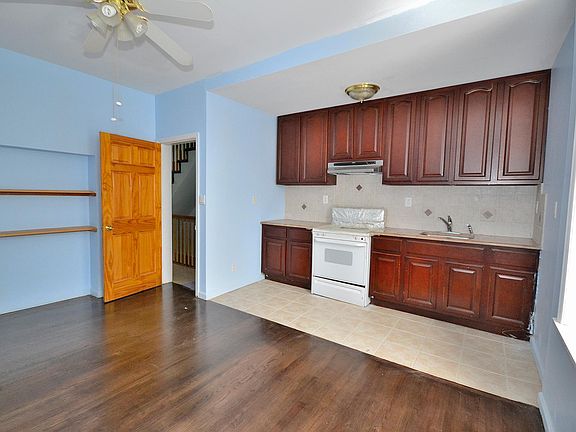 4th image of 44 Tuers Ave