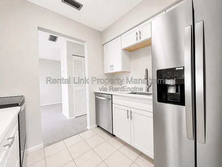 2709 Hidden Lake Blvd #C — Photo 6