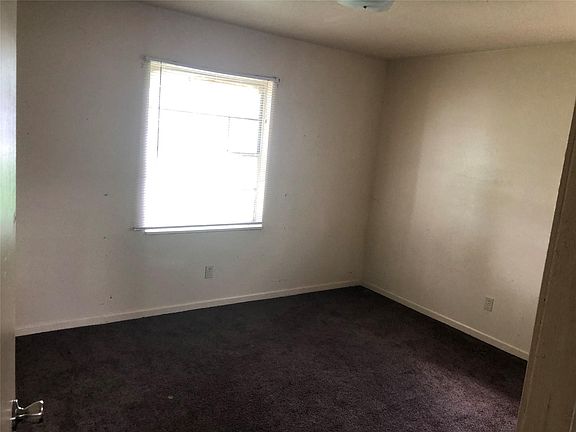 5th image of 4223 Rockingham St